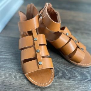 Women’s beautiful classic cognac leather  Madewell sandals, size 7